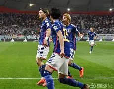 日本运动员在足球赛事中展现实力